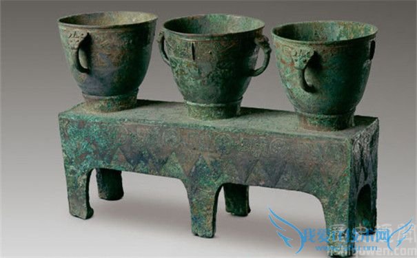 三联甗图片 三联甗图片