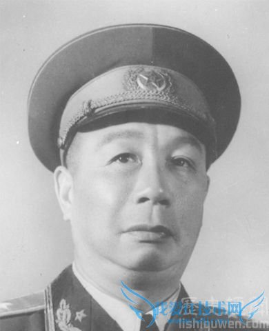 陈士榘有几个夫人 陈士榘与粟裕是什么关系 陈士榘有几个夫人 陈士榘与粟裕是什么关系