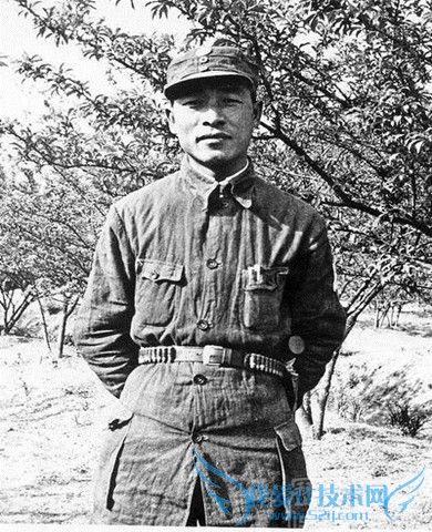 彭雪枫简历 彭雪枫战死疆场也心甘情愿 彭雪枫简历 彭雪枫战死疆场也心甘情愿