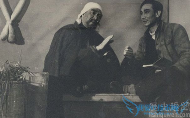 焦裕禄和老百姓交流.jpg 焦裕禄和老百姓交流.jpg