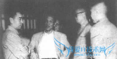 1433126417832711.jpg 8B16379900.jpg