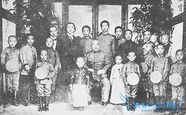 袁世凯与其子女 袁世凯与其子女