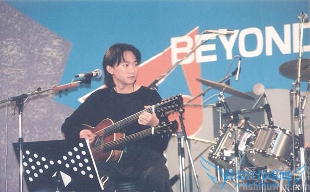 黄家驹的唱功如何 黄家驹的作品有哪些 黄家驹的唱功如何 黄家驹的作品有哪些