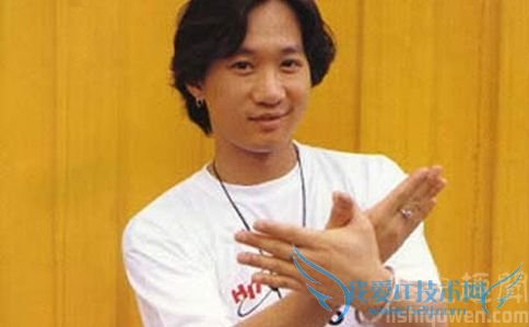 黄家驹的唱功如何 黄家驹的作品有哪些 黄家驹的唱功如何 黄家驹的作品有哪些