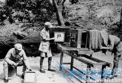 ëÔó¶«·¢±í¡¶ÔÚÑÓ°²ÎÄÒÕ×ù̸»áÉϵĽ²»°¡· ëÔó¶«·¢±í¡¶ÔÚÑÓ°²ÎÄÒÕ×ù̸»áÉϵĽ²»°¡·