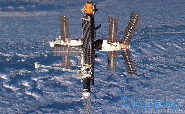 俄停用“和平”号空间站 俄停用“和平”号空间站