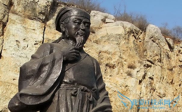 罗贯中的铜像 罗贯中的铜像