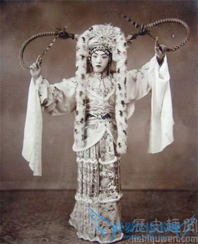 袁克文简介 袁克文怎么死的 袁克文简介 袁克文怎么死的