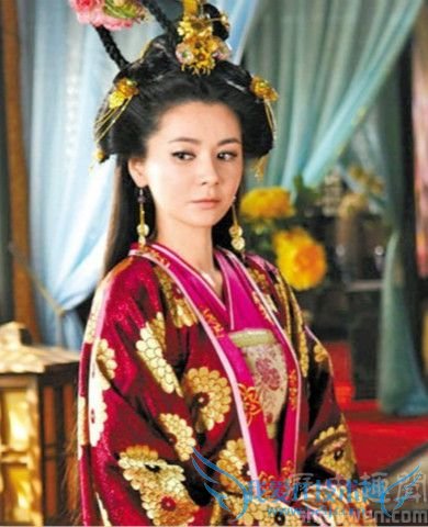 《隋唐英雄》张丽华剧照 《隋唐英雄》张丽华剧照