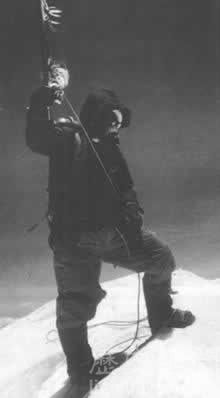 人类首次登上珠峰 人类首次登上珠峰(lssdjt.com)