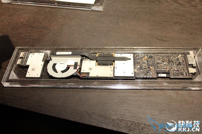 ռʼǱSurface Bookʵ⣺Կ