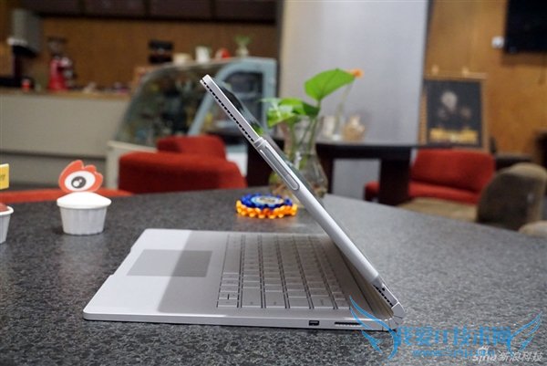 ƸըѣSurface Bookͼͣ걬MBP