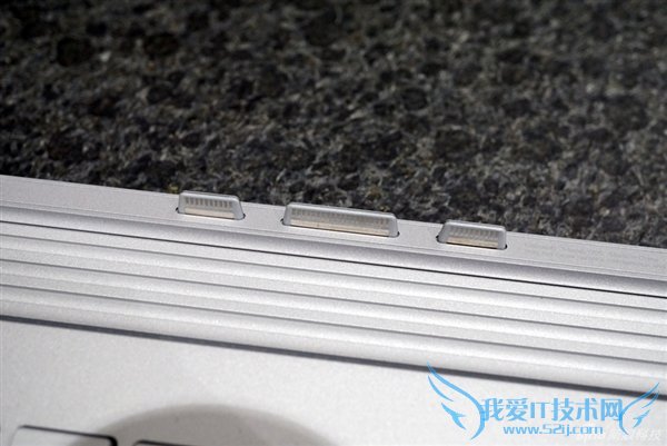 ƸըѣSurface Bookͼͣ걬MBP