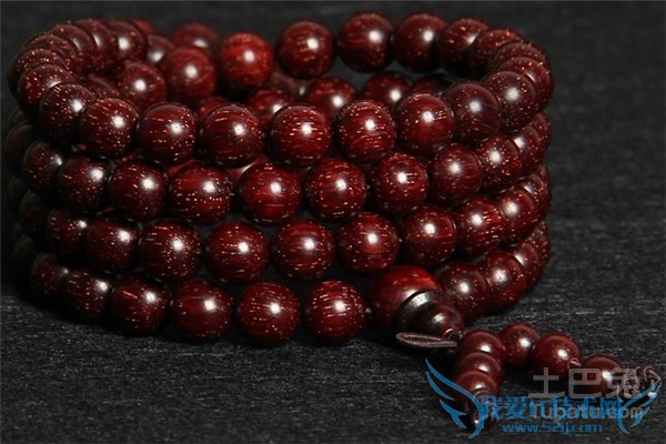 小叶紫檀手链鉴别