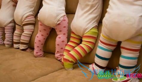 SOS。。宝宝大腿被纸尿裤磨破皮了。。。。 SOS。。宝宝大腿被纸尿裤磨破皮了。。。。