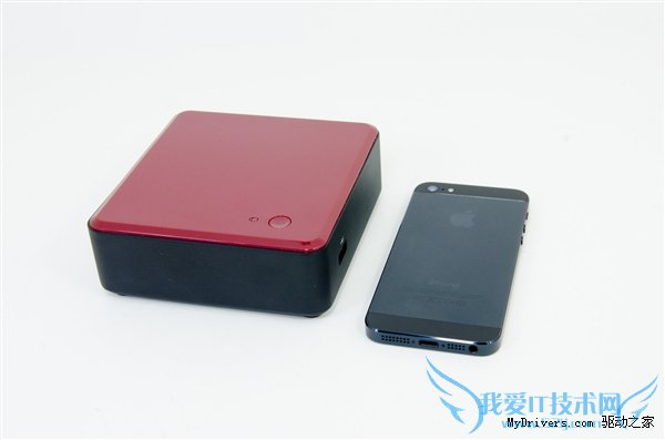 Intel的小盒子:NUC迷你电脑拆解、简测
