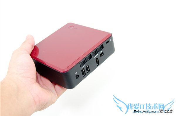 Intel的小盒子:NUC迷你电脑拆解、简测