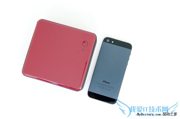 Intel的小盒子:NUC迷你电脑拆解、简测