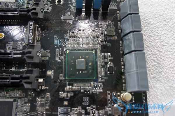 Haswell-E˺˷յĲʹۣDDR4