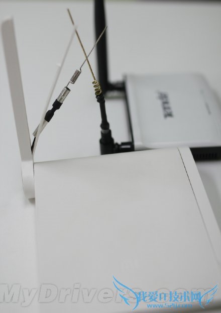 小米路由mini采用铁质天线?官方回应