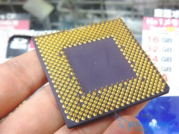 AMD巅峰!还记得雷鸟核心Athlon 1GHz吗?