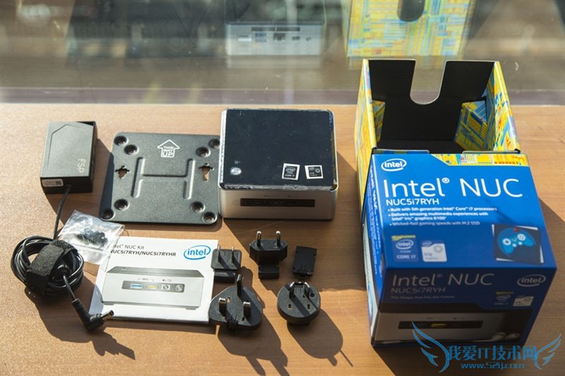 Intel最强迷你机拆解:值不值4000块?