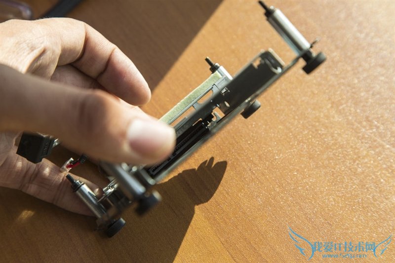 Intel最强迷你机拆解:值不值4000块?