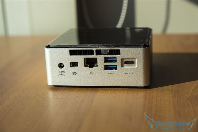 Intel最强迷你机拆解:值不值4000块?