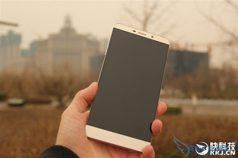 全球首款骁龙820手机 乐视乐Max Pro评测
