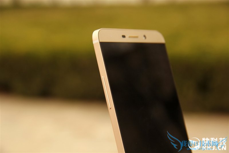 全球首款骁龙820手机 乐视乐Max Pro评测