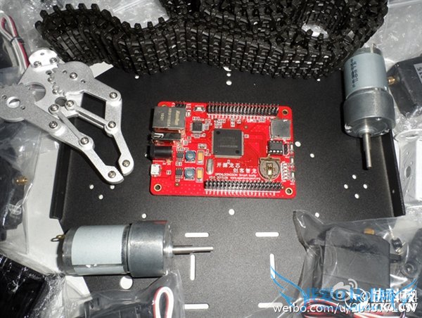 龙芯出手:国产机器人CPU将抛弃进口