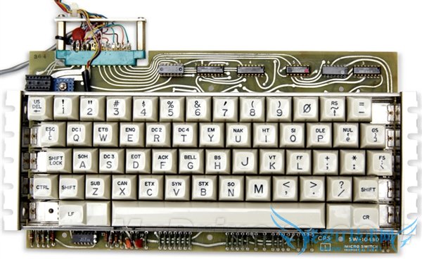 这台电脑扫雷都卡:居然值90万美刀