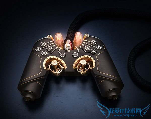 这台电脑简直神了:内置蒸汽机不愁电费