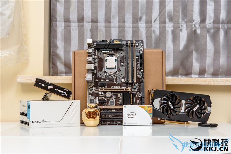 E3-1200 v5首发评测 性价比暴跌!