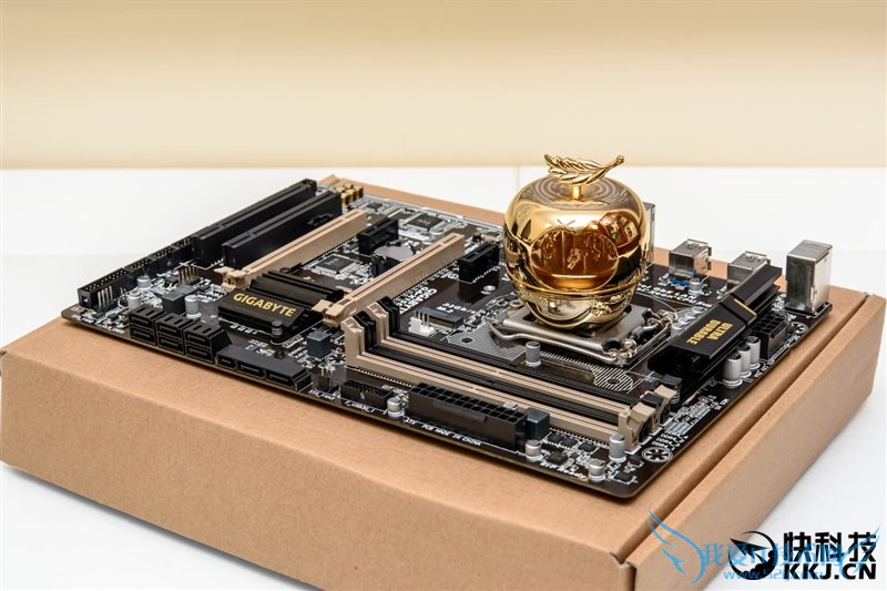 E3-1200 v5首发评测 性价比暴跌!