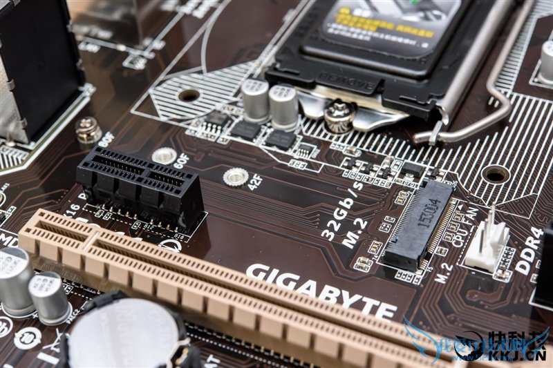 E3-1200 v5首发评测 性价比暴跌!