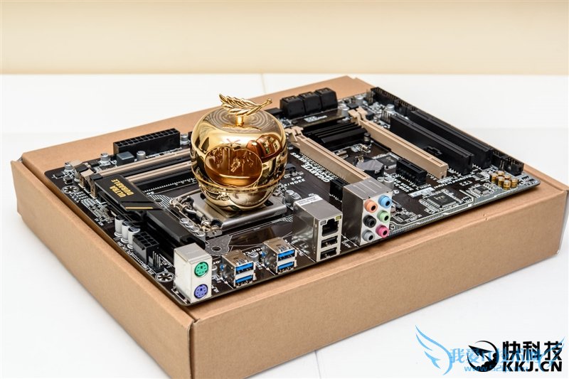 E3-1200 v5首发评测 性价比暴跌!