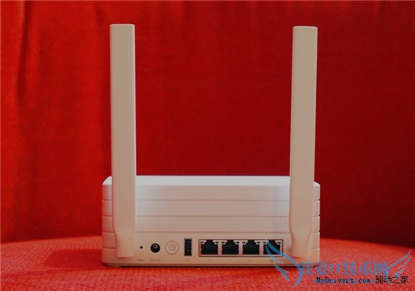 新小米路由器真机图赏:外观大变样