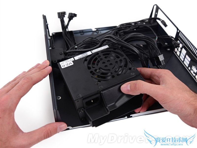 这才是PC游戏机 Valve Steam主机详尽拆解