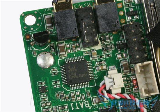 Holdס ̩ZBOX PlusʵսӰ