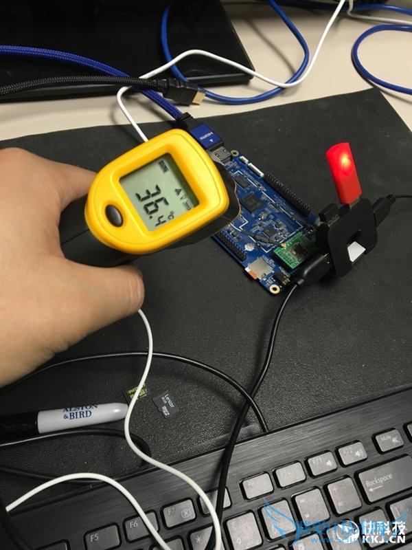 只需99元!Pine A64 64位超迷你电脑帅疯了