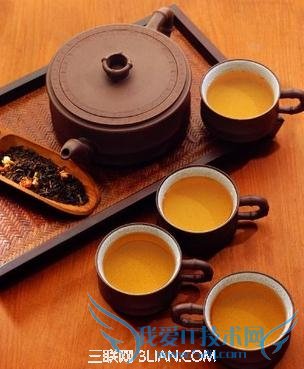 哺乳期经期女性不宜喝浓茶 52IJ母婴教育