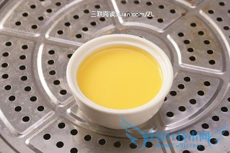 鸡蛋羹要怎么做才嫩滑平整呢?
