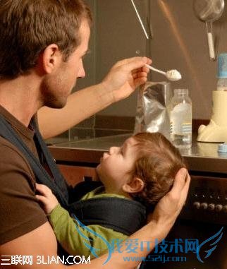 人工喂养:奶粉该怎样喝 52IJ母婴教育