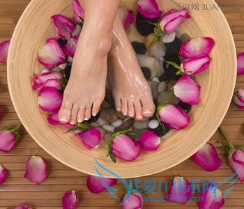 �и��ð�Ҷ�ݽź���      52IJĸӤ����