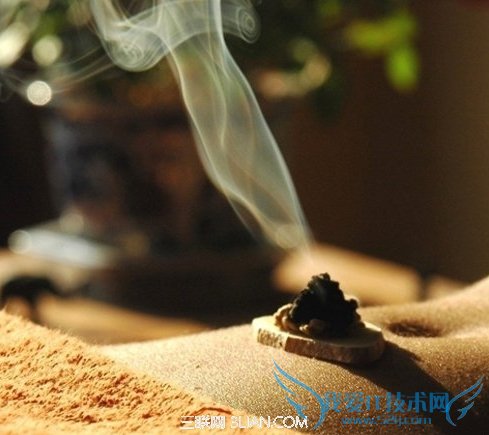 熏艾(图片来自百度搜索)