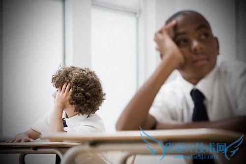 ѧУ̻ҵЩ       52IJ