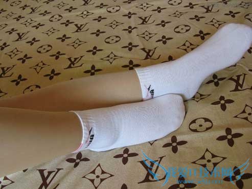 白袜子怎么洗不会变黄 52IJ