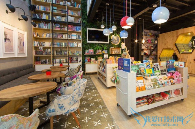 9¾ Bookstore and Café 04