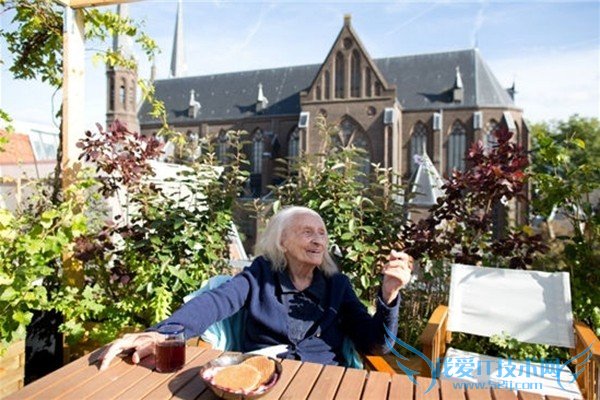 画家的百年复式公寓